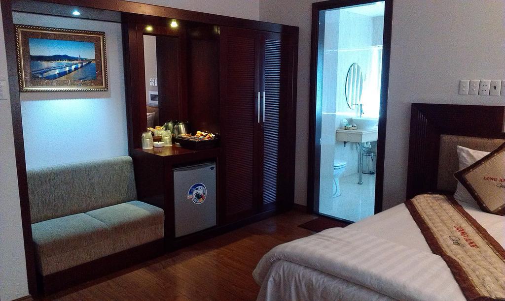 Long Anh Hotel Da Nang Værelse billede